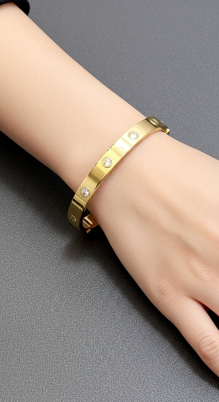 The Iconic Studded Bangle – Vivahana